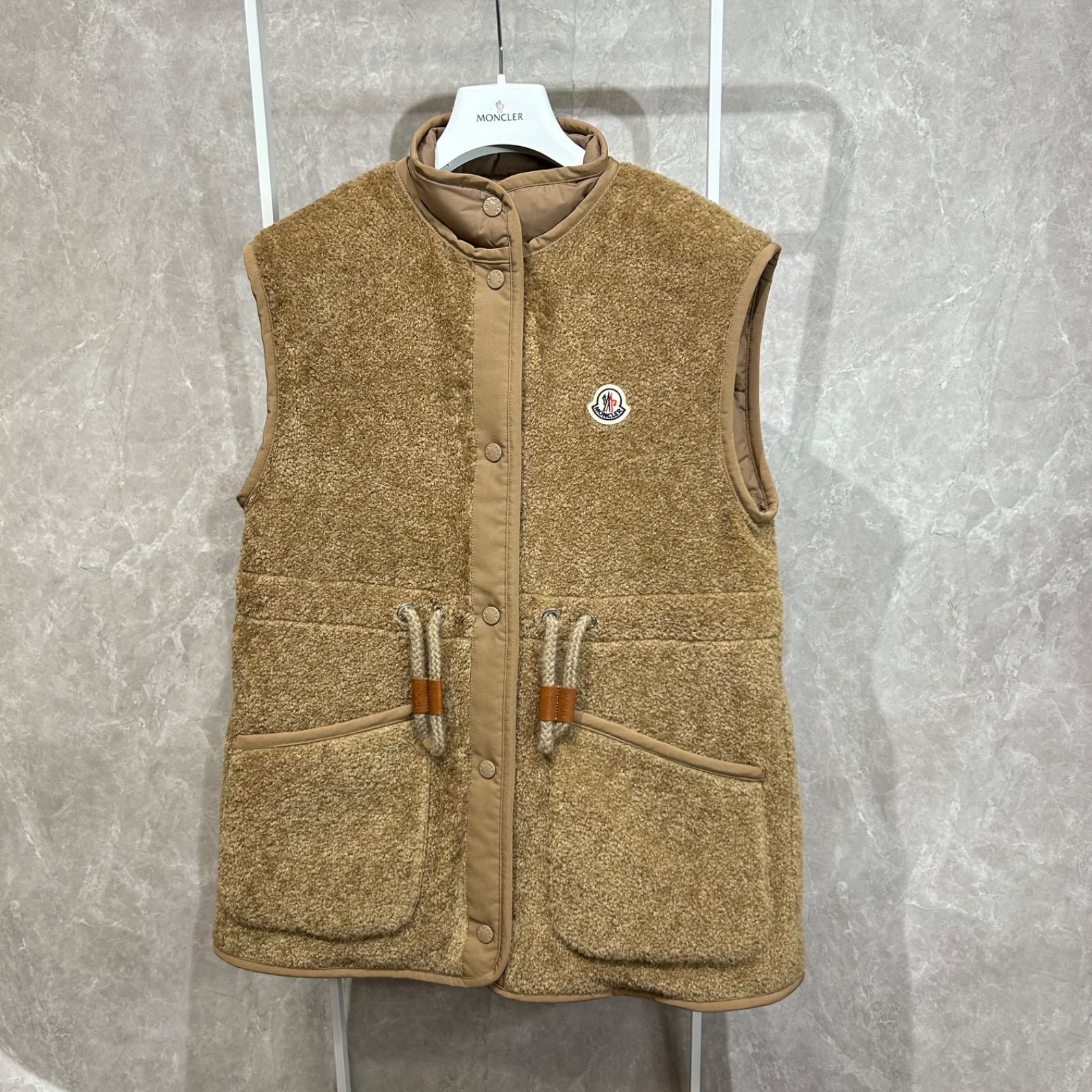 未使用級】【24-25年モデル】 MONCLERモンクレールダウンベストBOST