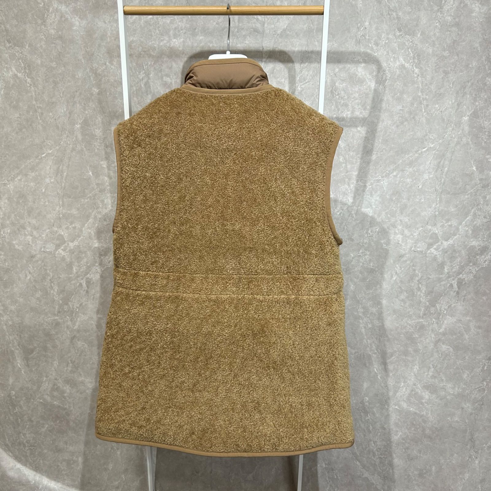 未使用級】【24-25年モデル】 MONCLERモンクレールダウンベストBOST