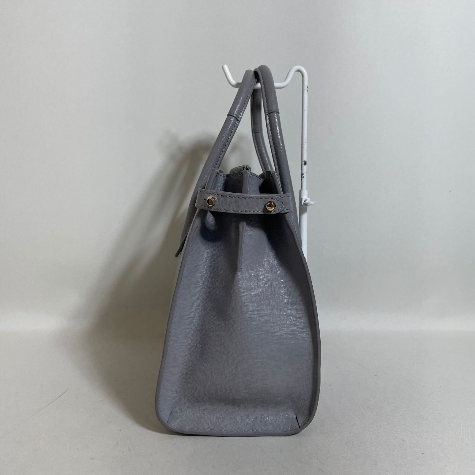 2606-68｜美品｜フルラ 2WAYハンドバッグ レザー グレー - メルカリ