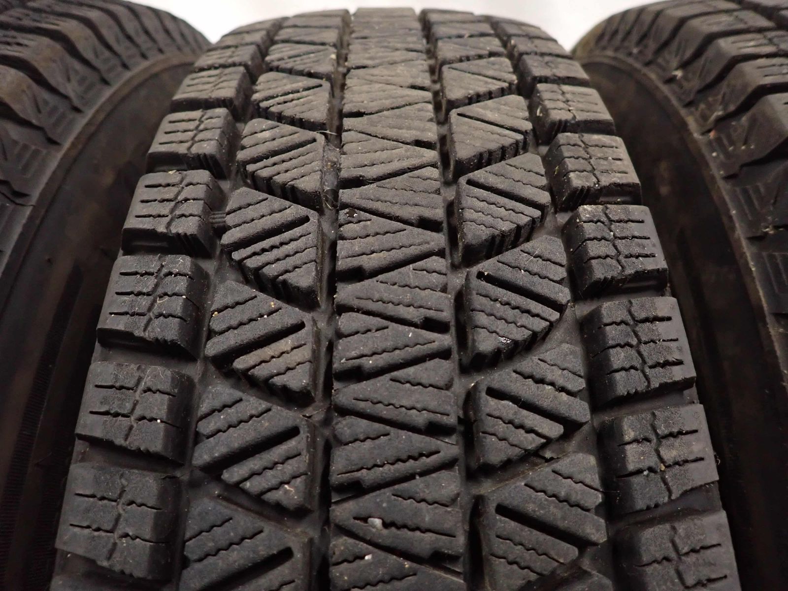 特売品 冬4本 会社宛 送料無料 175/80R15 90Q ブリヂストン ブリザック