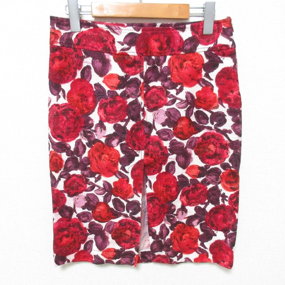 DOLCE＆GABBANA 花柄スカート　赤系　11/12 美品 DOLCE&GABBANA ドルチェアンドガッバーナ フラワープリント