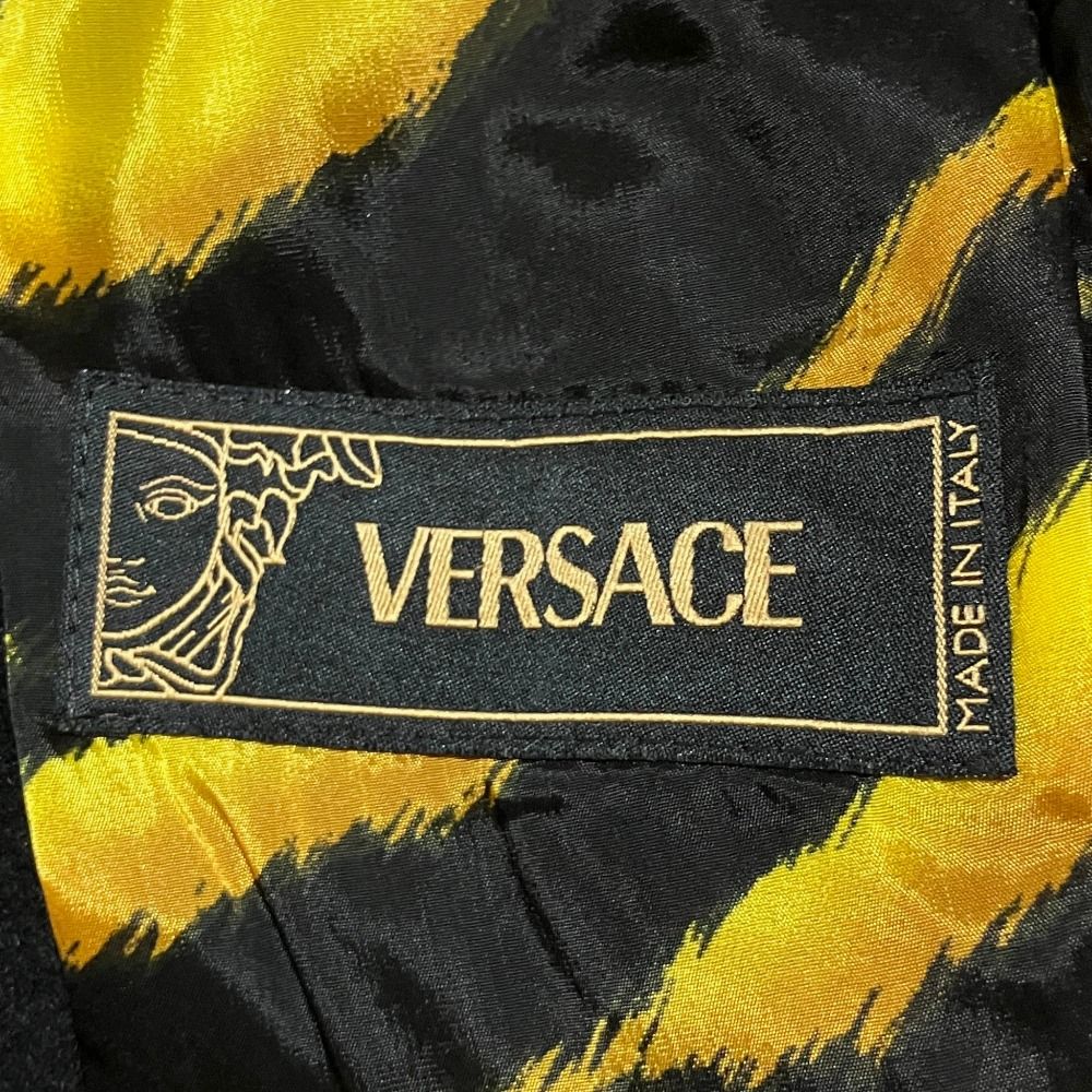 美品 VERSACE ヴェルサーチ メドゥーサボタン カシゴラブレンド