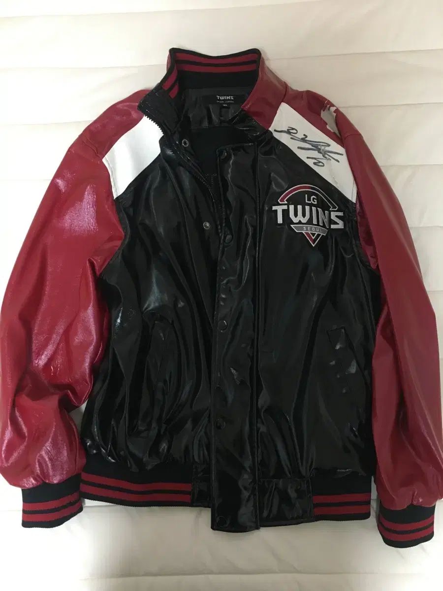 LGツインズ 光沢 ジャケット アウター 出品