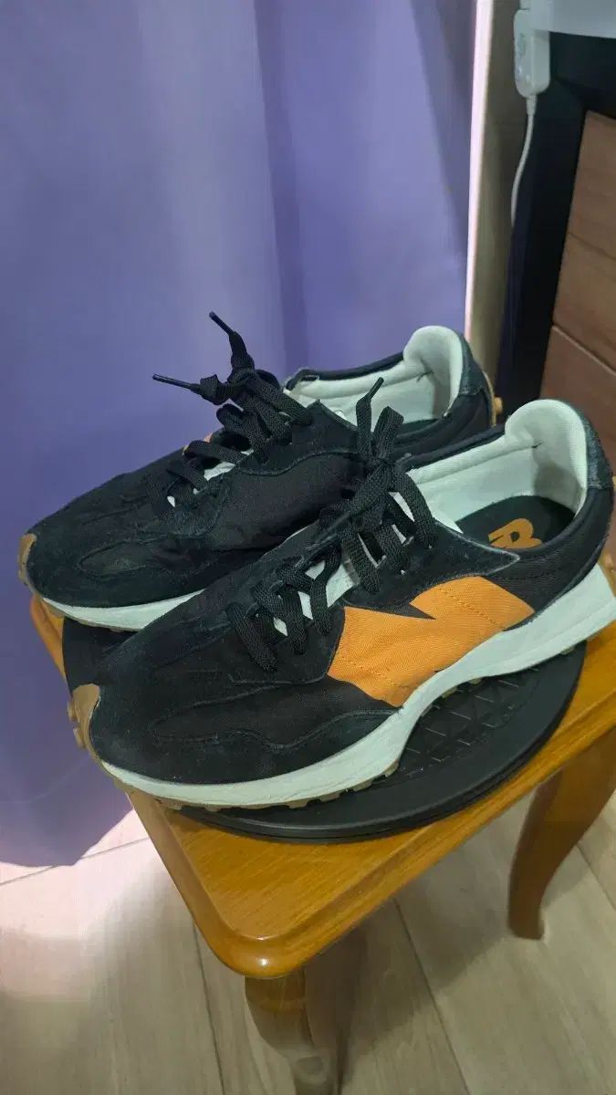 New Balance 327 スニーカー