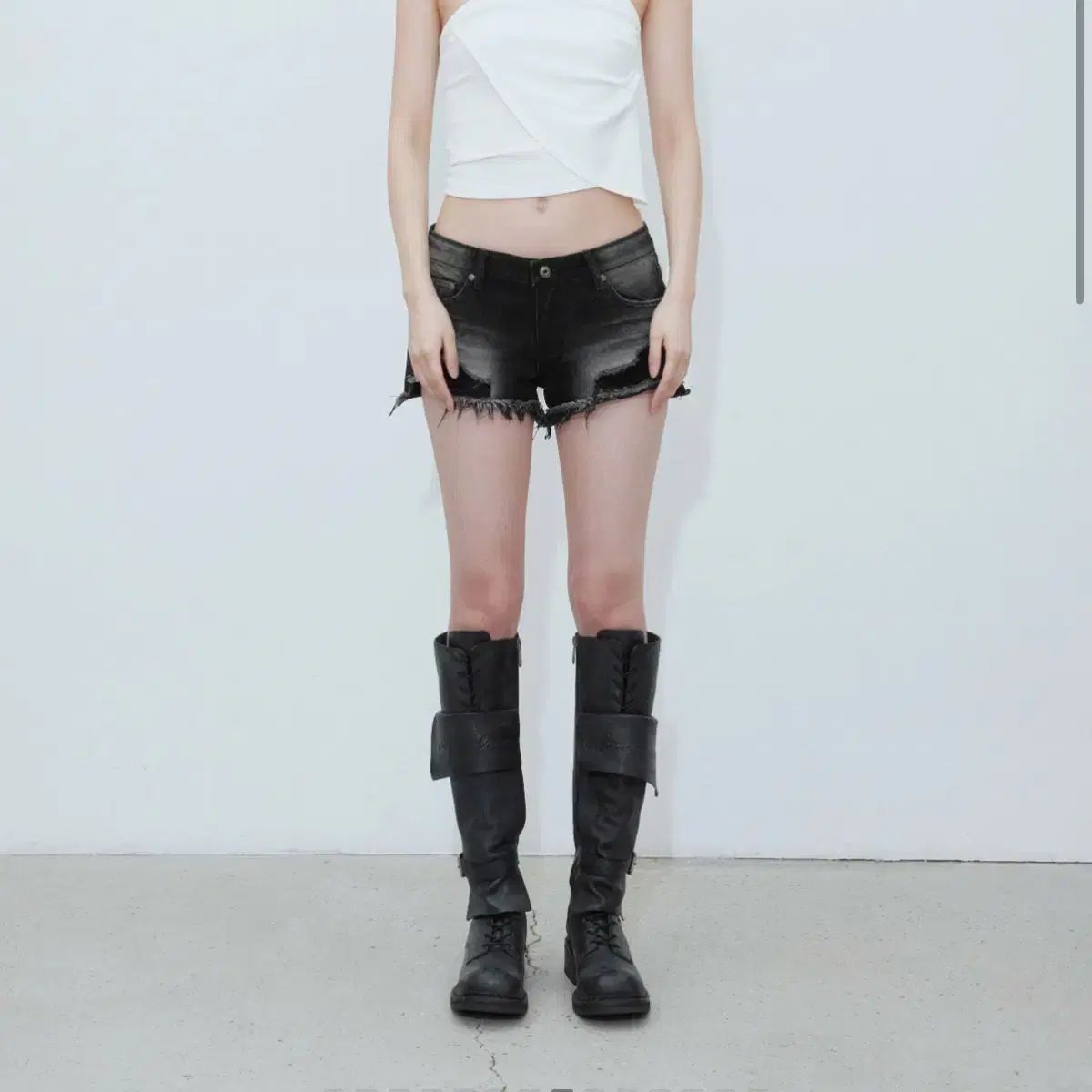 ボヘミアンソウル DARKNESS LOW WAIST SHORTS BLACK