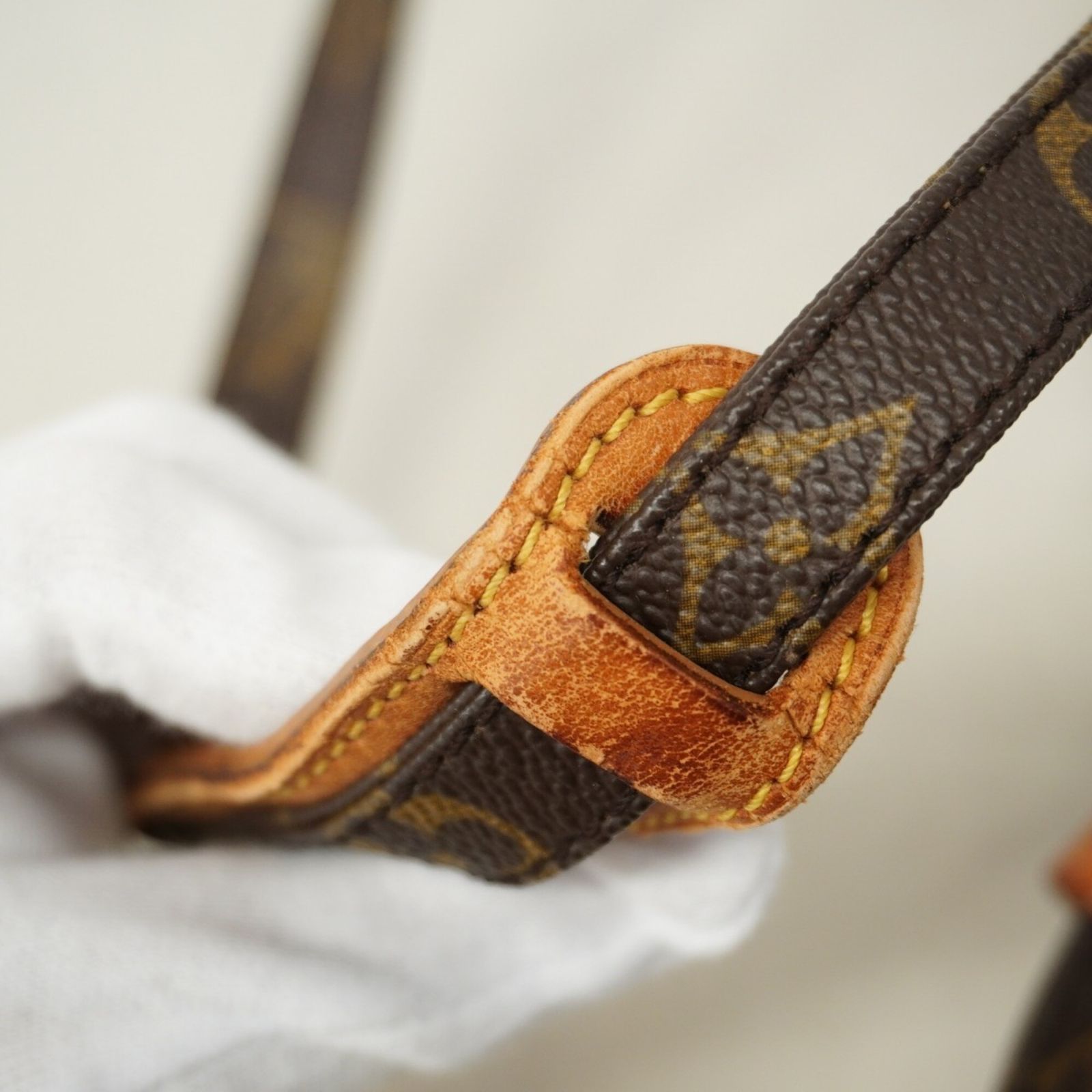 ルイ・ヴィトン(Louis Vuitton) ルイ・ヴィトン ショルダーバッグ