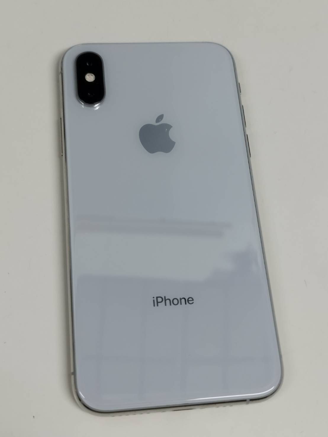 iPhone Xs 64GB シルバー SIMフリー 中古 Bランク - メルカリ