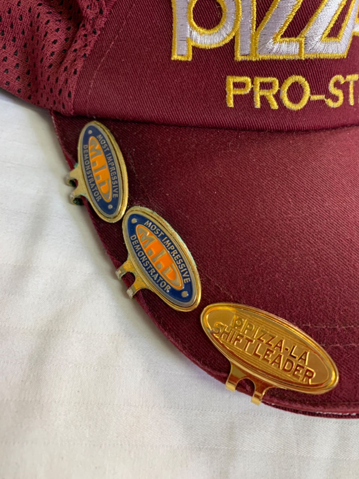 非売品 レア ピザーラ PIZZA-LA PRO-STAFF キャップ 帽子 バッジ付き