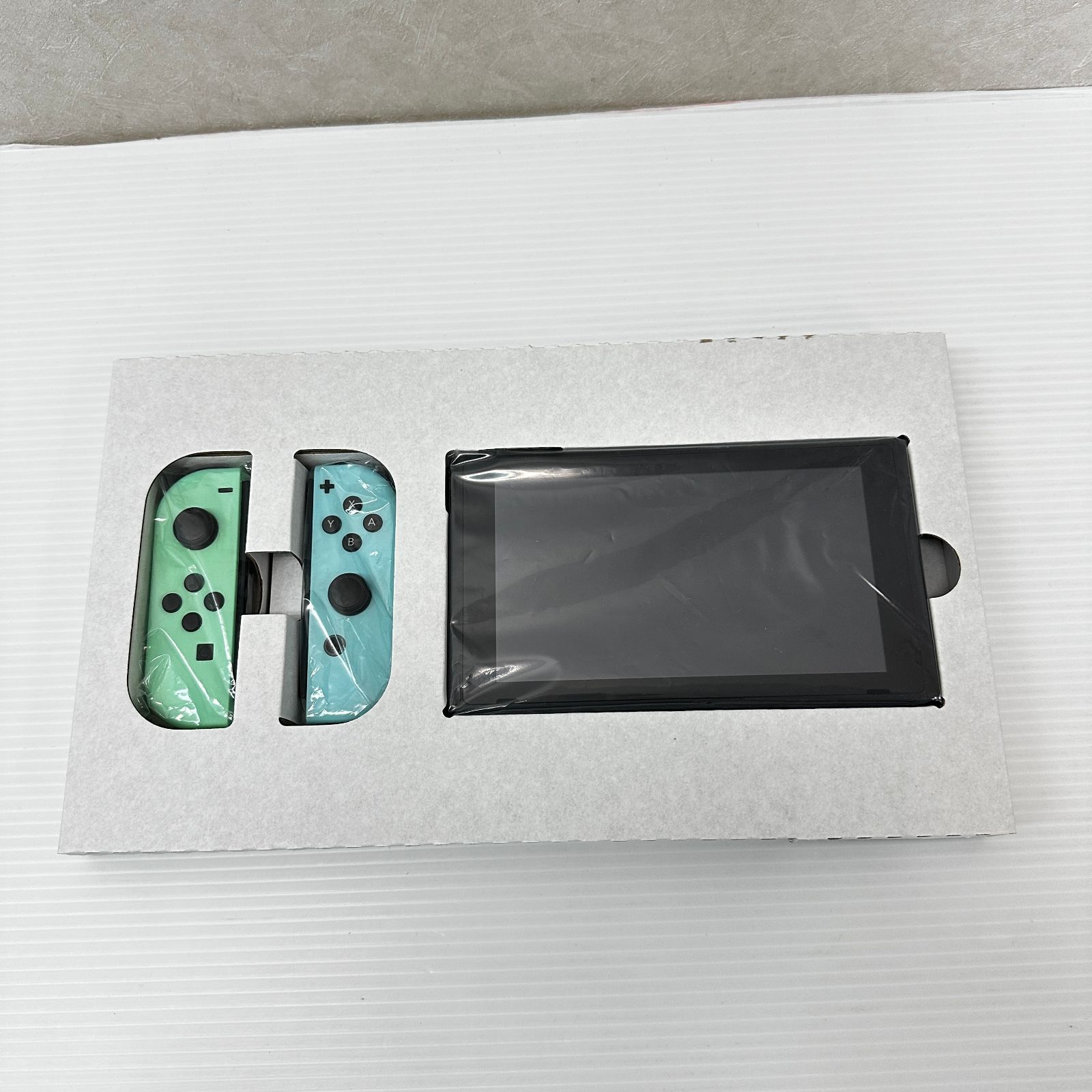 Nintendo switch 動作確認済み　中古　欠品あり 欠品物あり】Nintendo Switch 本体 あつまれ どうぶつの森セット (初期