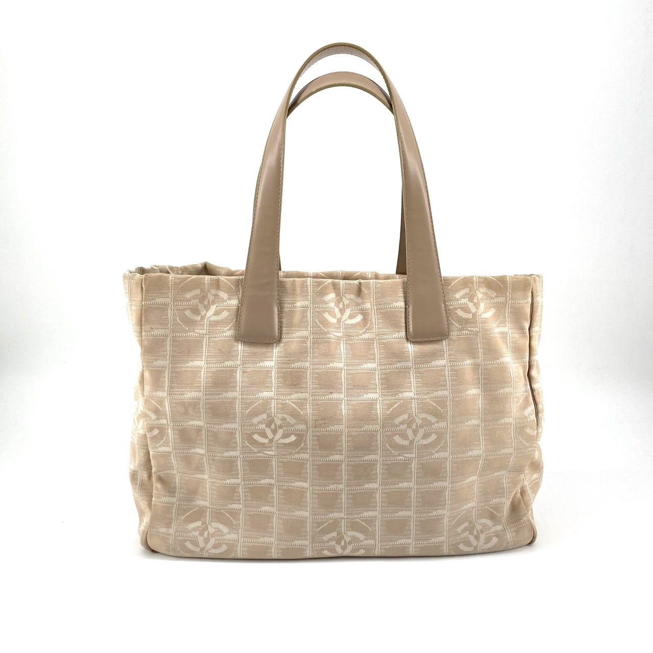 CHANEL(シャネル) ニュートラベルライン トートバッグ MM ベージュ CHANEL（シャネル） ニュートラベルライントートMM トートバッグ