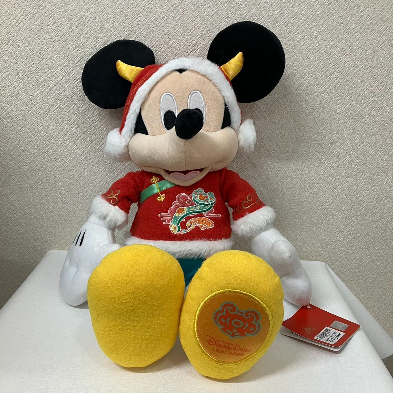 【お顔厳選】上海ディズニー　春限定ミッキーマウス＆ミニーマウスぬいぐるみセット 新品・タグ付き】上海ディズニー ミッキー ぬいぐるみ 春節 旧正月