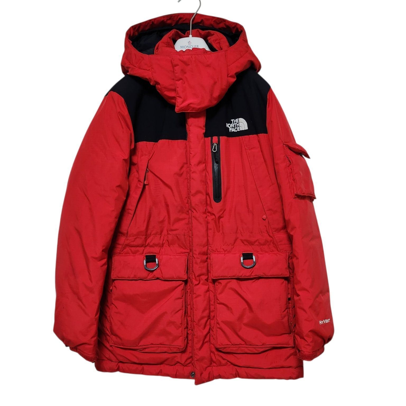 ノースフェイス　 赤 ダウンジャケット 130 身長140cm ノースフェイス THE NORTH FACE ハイベント ダウンジャケット キッズ