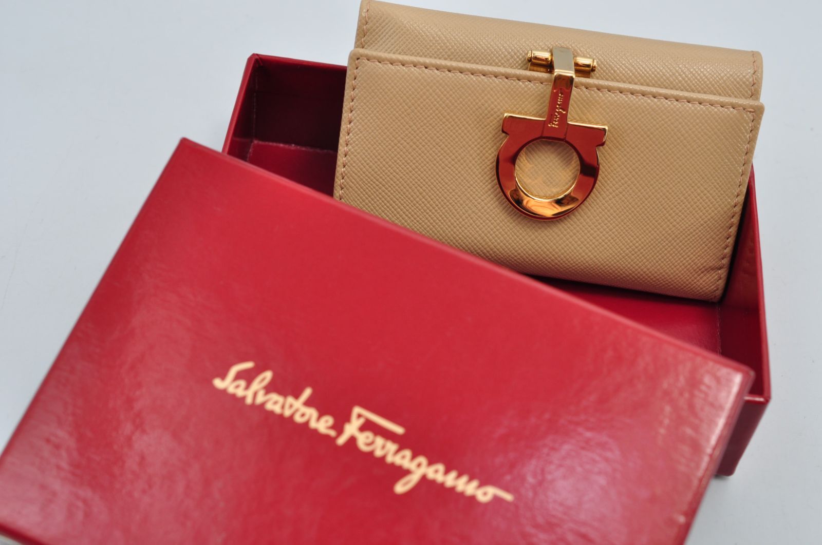 Salvatore Ferragamo フェラガモ ガンチーニ 6連 キーケース 鍵