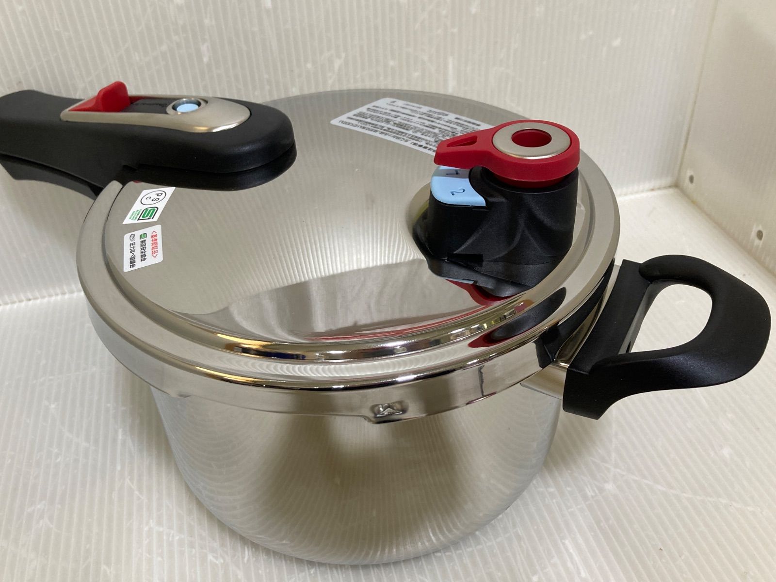 WONDER CHEF ワンダーシェフ エリユム 家庭用片手圧力鍋 4.0L - メルカリ