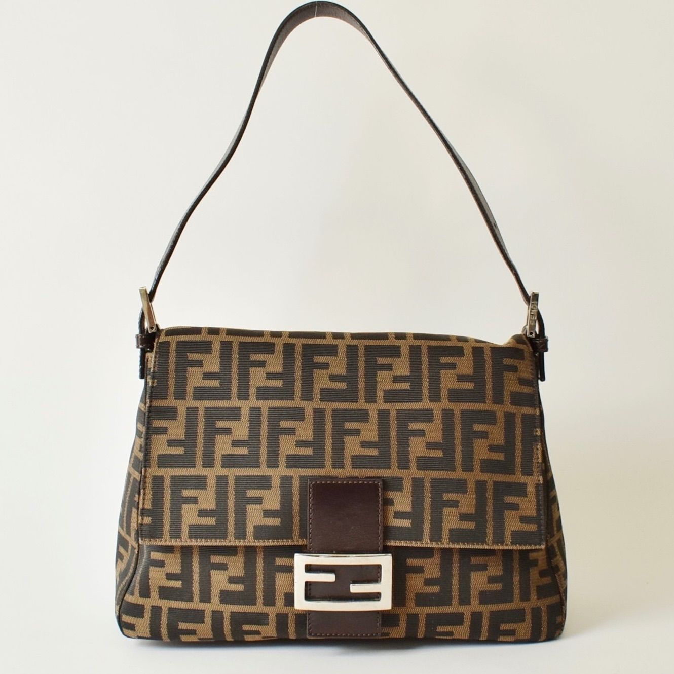 FENDI フェンディ ズッカ マンマバケット キャンバス×レザー ワンショルダー ショルダーバッグ 26325