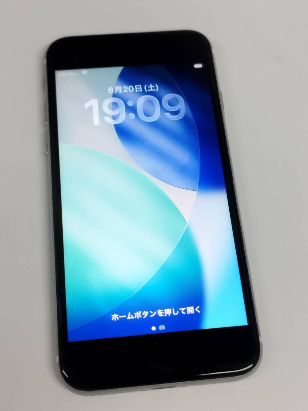 【ジャンク】iPhone SE 第2世代/SIMフリー/A2296/128GB/ホワイト〈MXD12J/A〉