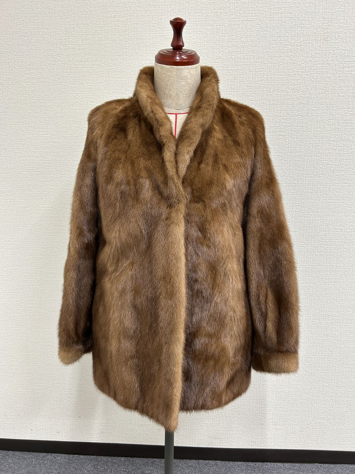 訳あり/中古品】高級本毛皮 パステルミンク リアルファーコート 11号