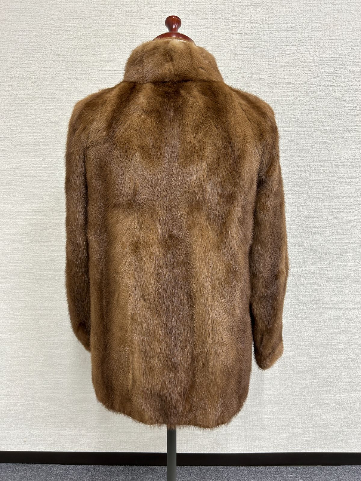 訳あり/中古品】高級本毛皮 パステルミンク リアルファーコート 11号