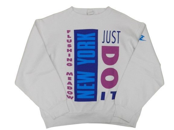 ▲★90s 銀タグNIKE ナイキ 長袖スウェット サイズM ホワイト USA製 トレーナー プルオーバー 古着 中古品(134)