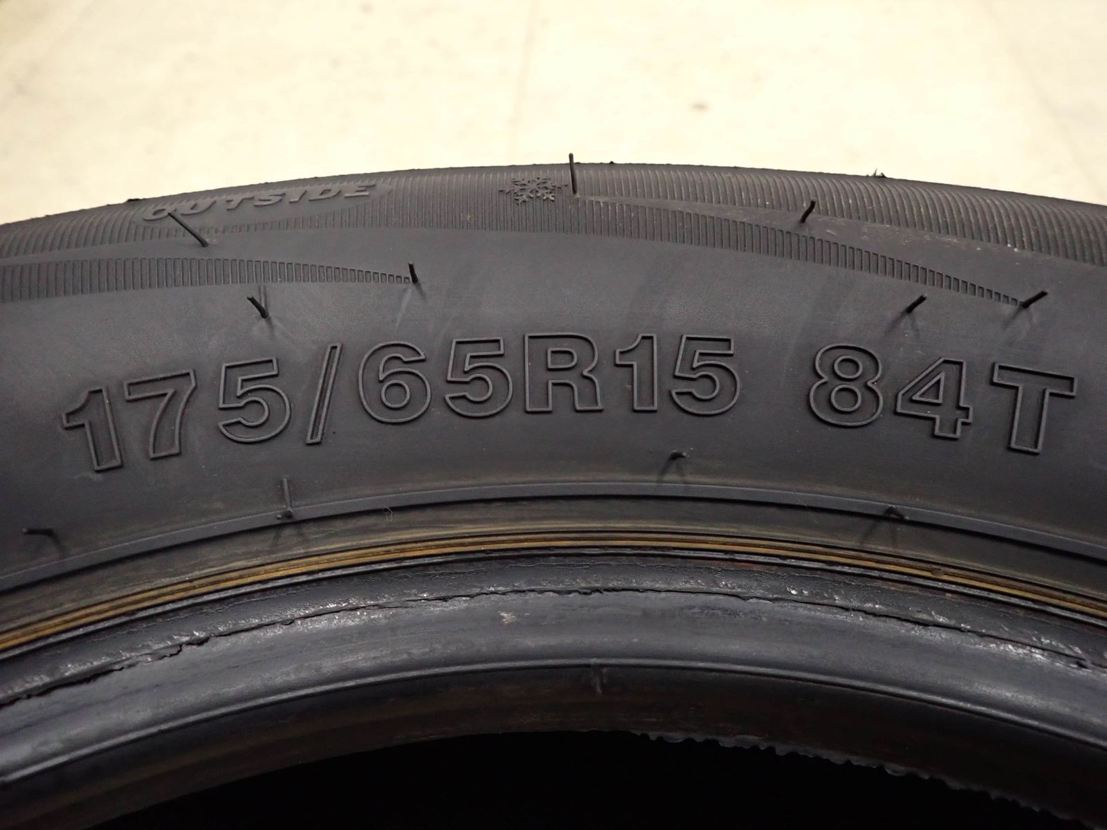 冬4本SET 会社宛 送料無料 175/65R15 84T GRELANDER Winter GL868 2024