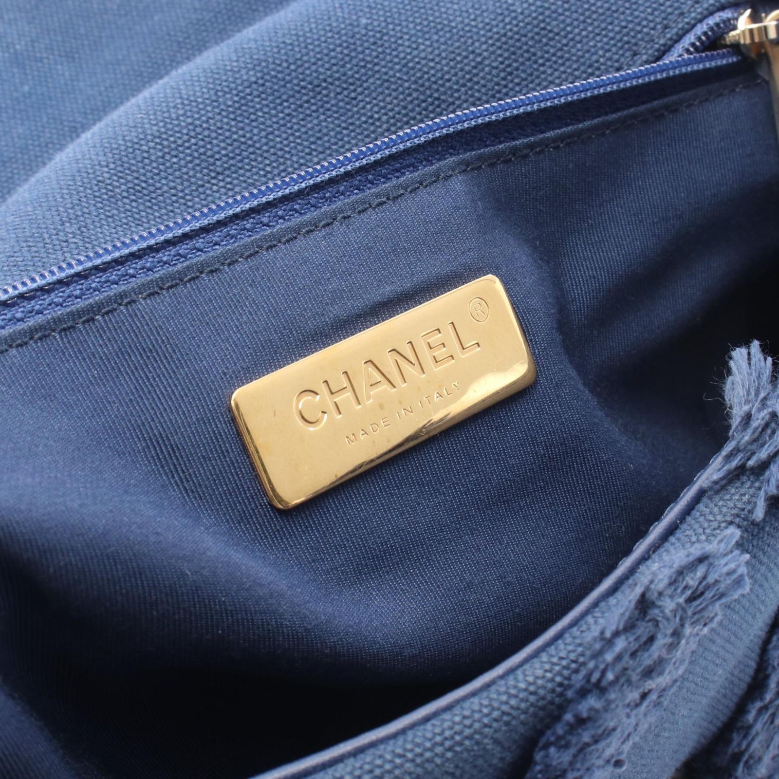シャネル CHANEL ショルダーバッグ 19 ディズヌフ マトラッセ AS1160 