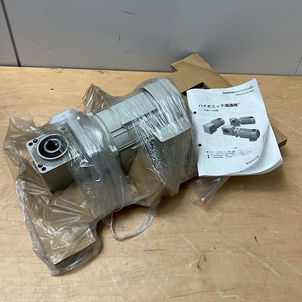 【未使用保管品】住友重機械工業 ハイポニック減速機 RNYM02-1110-7-J2NPBB 0.2kW 1/4馬力 4極 三相200V ●136994