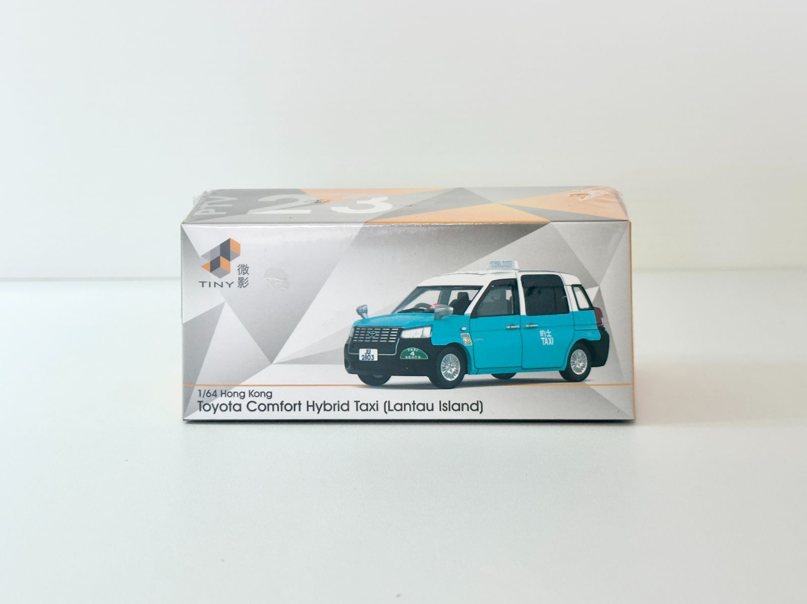 Tiny 微影 Tiny City Toyota Comfort Hybrid Taxi(Lantau Island) 香港
