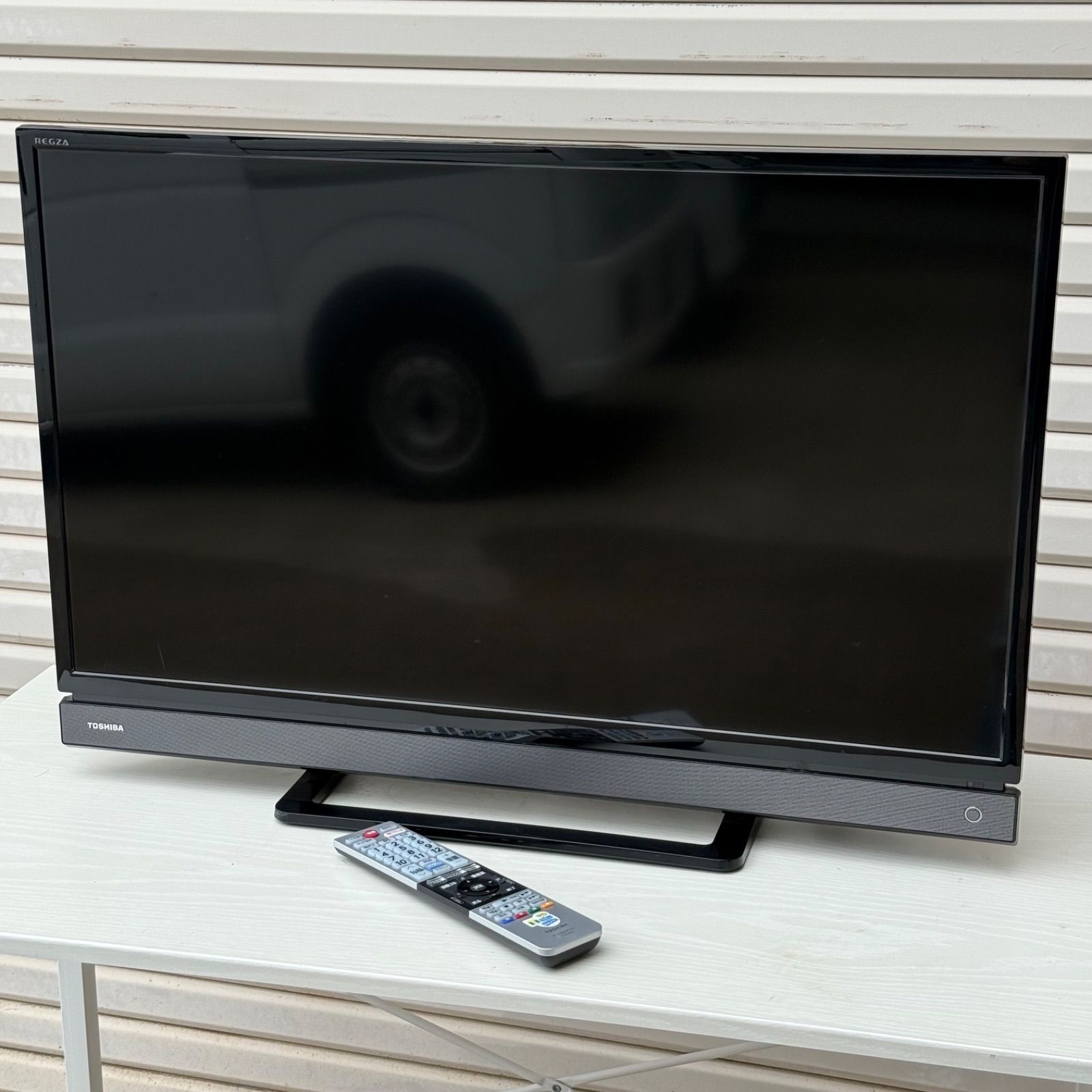 液晶テレビ 東芝 レグザ 32V31 32型 美品 リモコン付 ネット動画 Wi-Fi