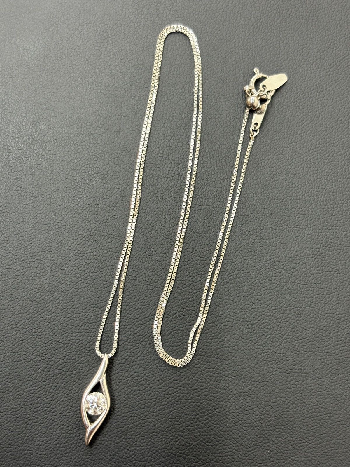pt900 pt850 プラチナ ダイヤモンド0.323ct ネックレス