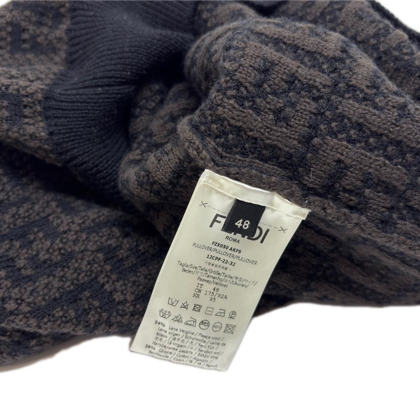 FENDI フェンディ 衣類 半袖ニット 衣料品 FZX050 AKFS ウール 