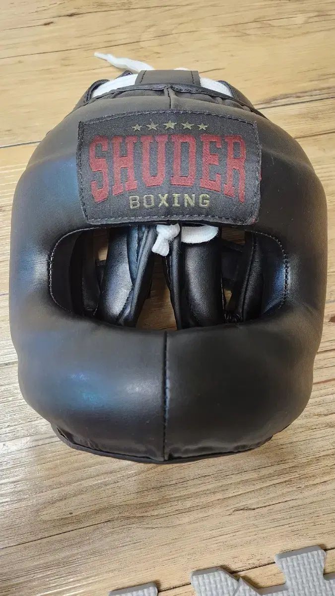 シューダー コ保護 ヘッドギア