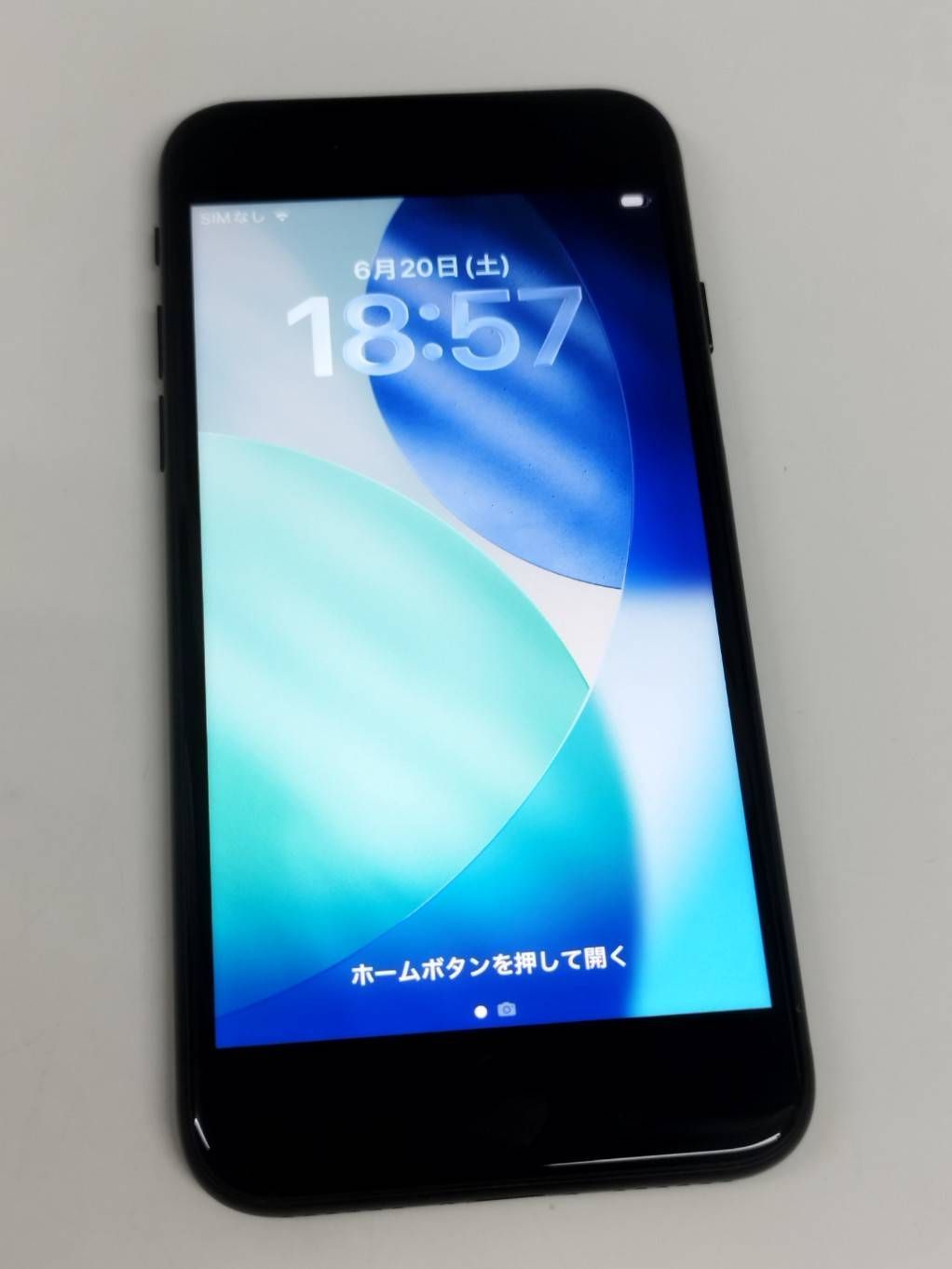 iPhone SE 2 64GB ブラック SIMフリー 良品 バッテリー95% - メルカリ