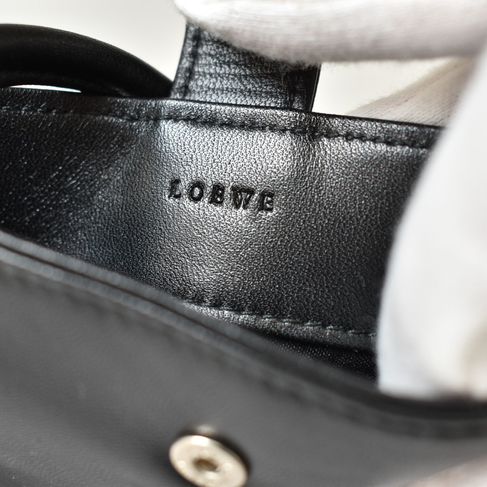 LOEWE ロエベ アナグラム ナッパ レザー ショルダーバッグ ポシェット 