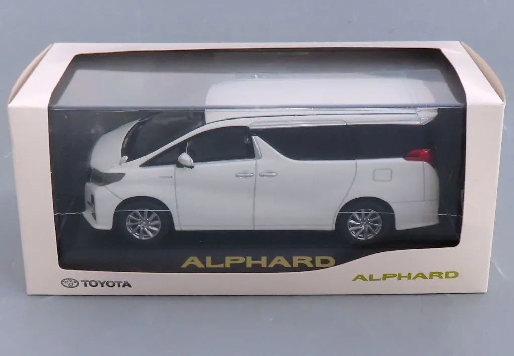 おもちゃ 【】ミニカー 1/30 TOYOTA ALPHARD(ホワイトパールクリスタル