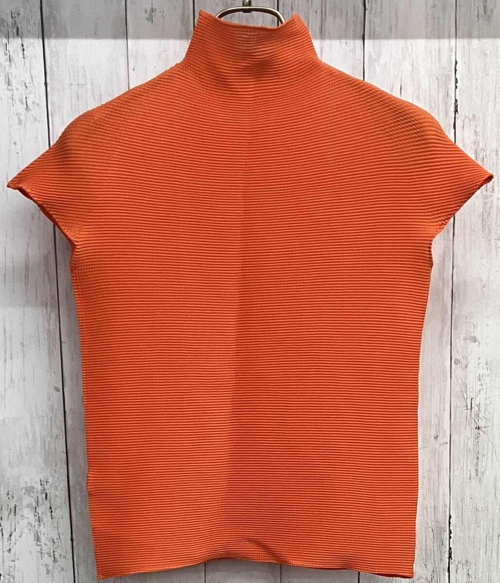 ISSEY MIYAKE PLEATS （T'）半袖カットソー イッセイミヤケ スタンドカラー オレンジ