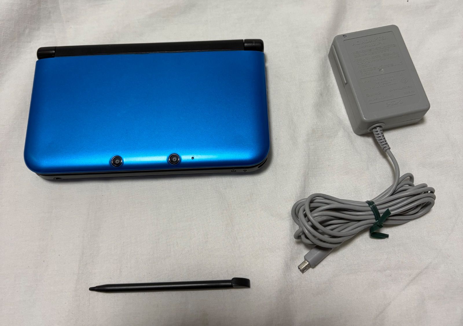 ニンテンドー3DS LL ブルー×ブラック