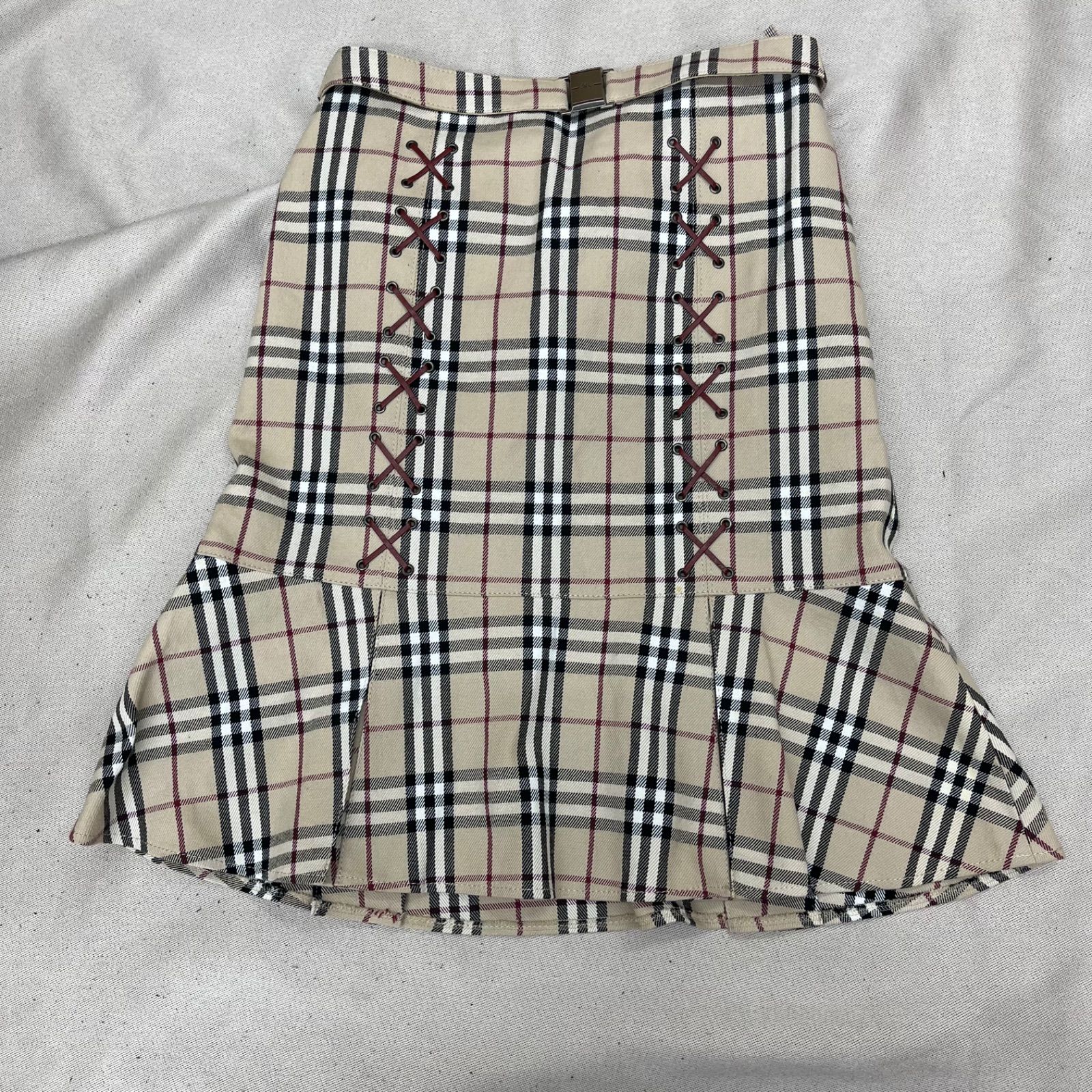 未使用級ꕥバーバリーブルーレーベル ノバチェックフレアスカート 膝丈 三陽商会 BURBERRY バーバリー ブルーレーベル フレアスカート ひざ丈 ノバ