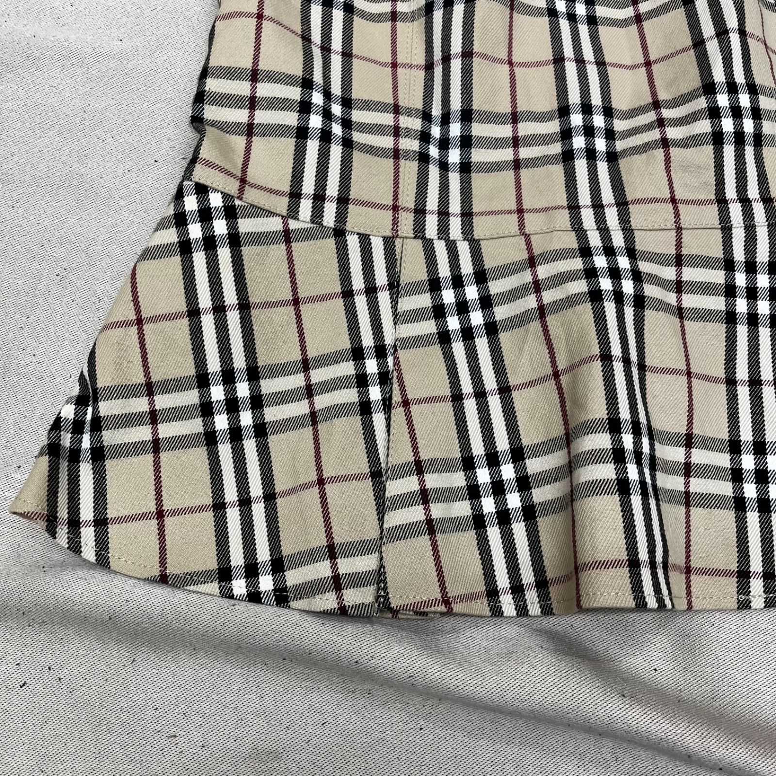 BURBERRY バーバリー ブルーレーベル フレアスカート ひざ丈 ノバ