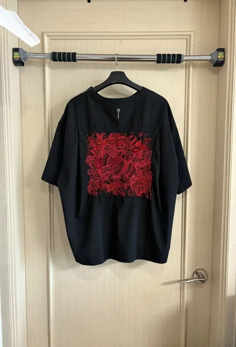 SONGZIO HOMME(ソンジオ・オム) トゥーニトゥーン バックスバニー コラボ 刺繍 半袖 Tシャツ オーバーサイズ 50