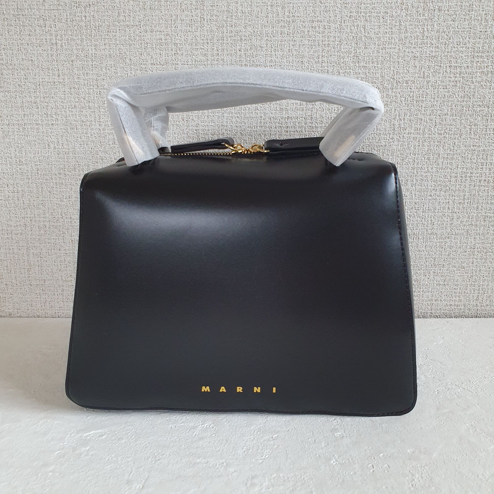 【新品・未使用】MARNI KIDS ロゴ ショルダーバッグ　M01608M00TK