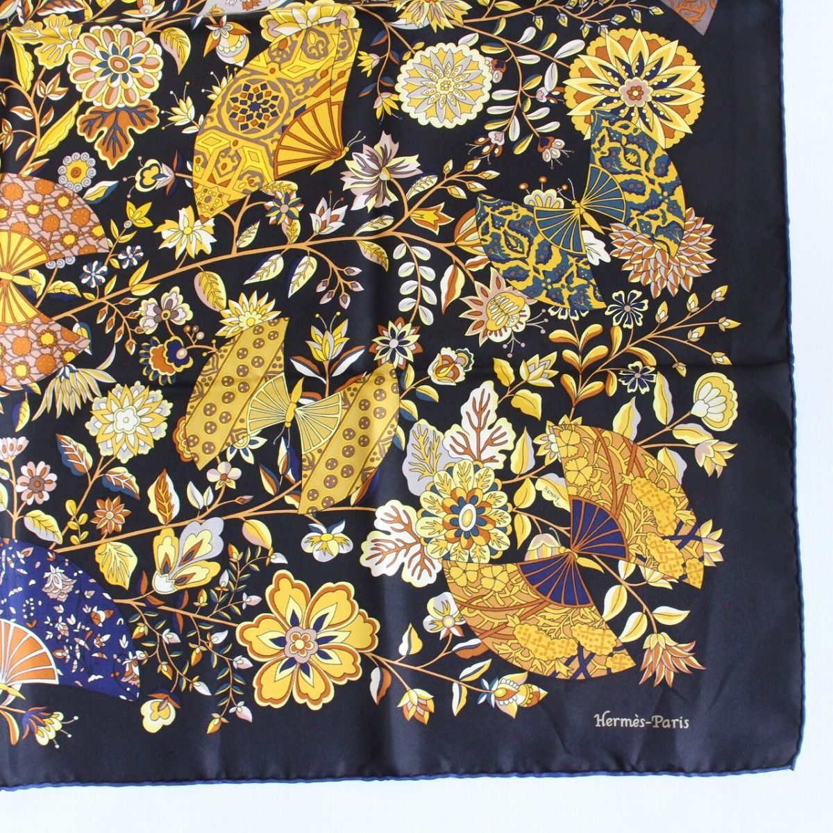 HERMES エルメス カレ 90 スカーフ 花咲く織物 扇子 シルク100