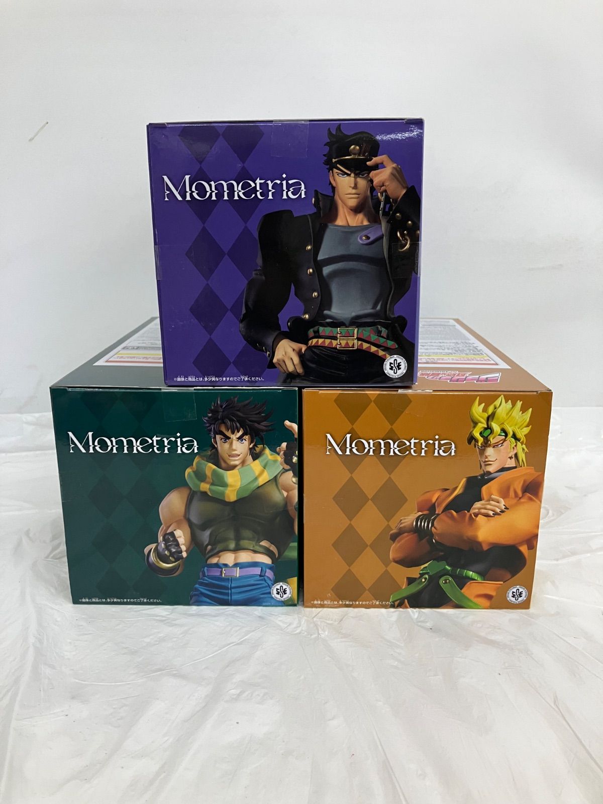 未開封 ジョジョの奇妙な冒険 Mometria フィギュア 3種セット LF6977