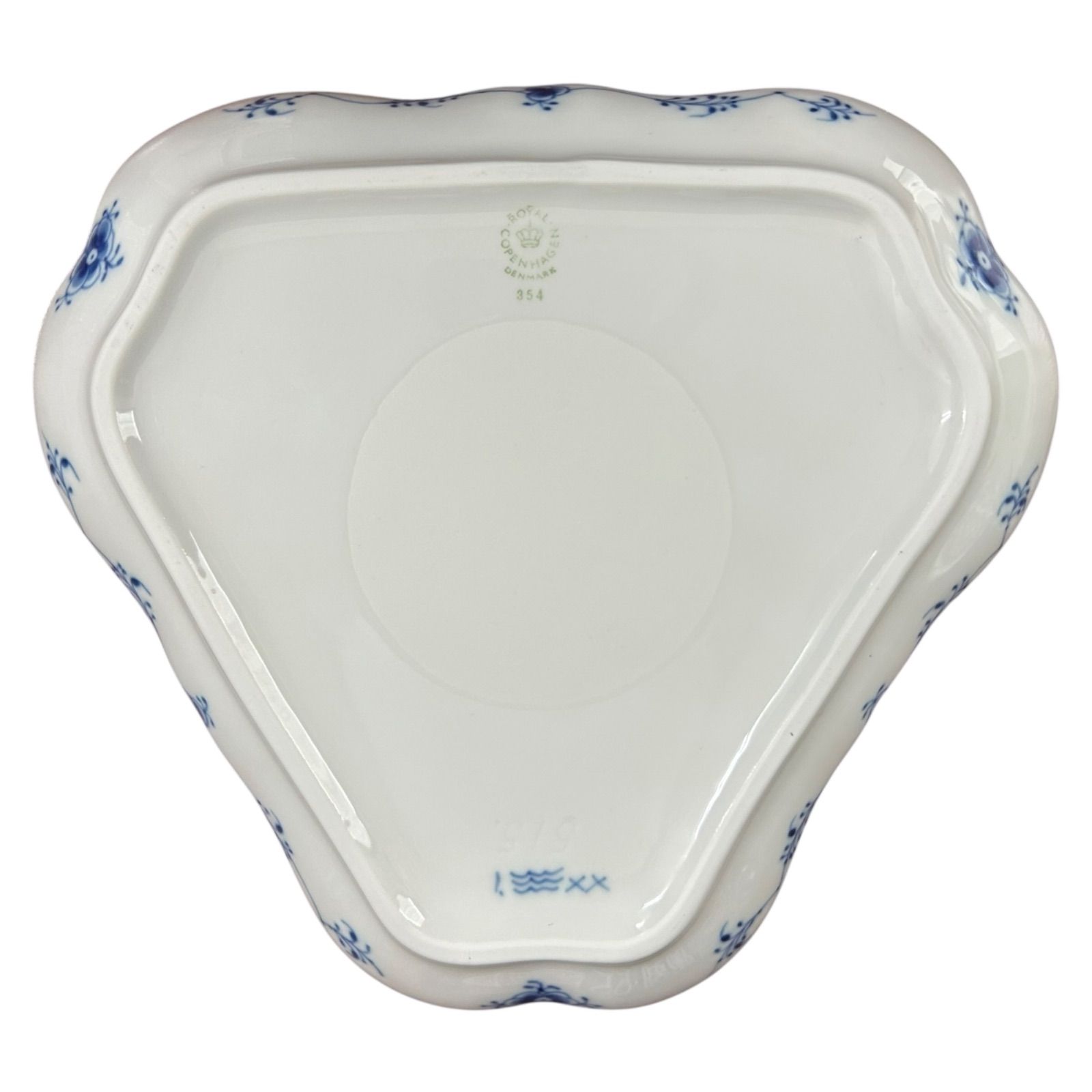 ロイヤルコペンハーゲン 食器 皿 三角形 ホワイト ブルー - メルカリ