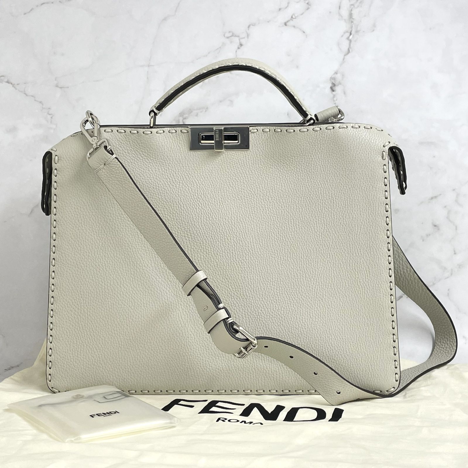 FENDI（フェンディ）セレリア ピーカブー 2wayショルダーバッグ FENDI