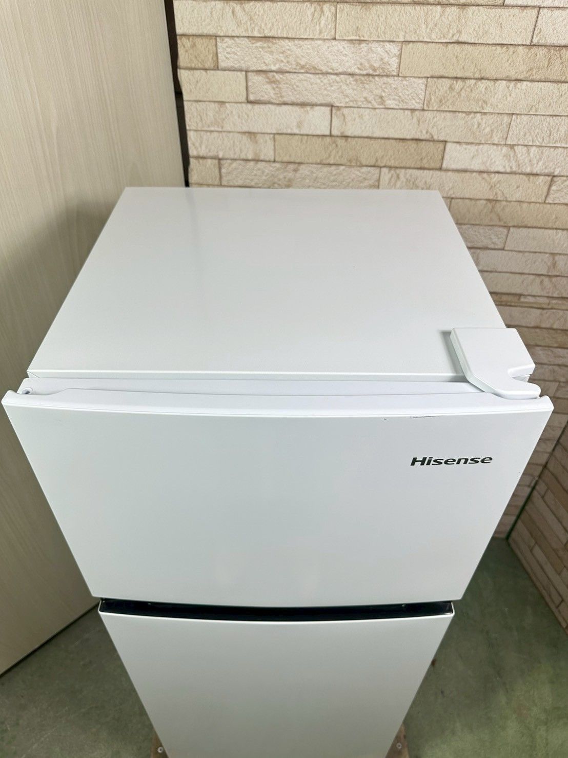 大阪送料無料★3か月保障★ハイセンス★2023年★HR-B12E2W★OR120 大阪・尼崎配送設置無料☆3か月保障付き☆冷蔵庫☆ハイセンス☆2ドア