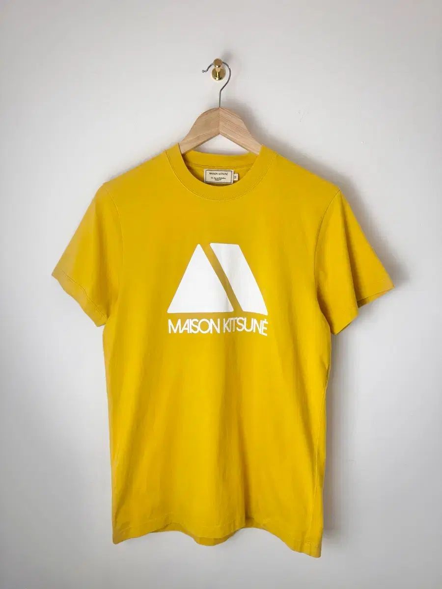 メゾンキツネ トライアングル 半袖Tシャツ 黄色