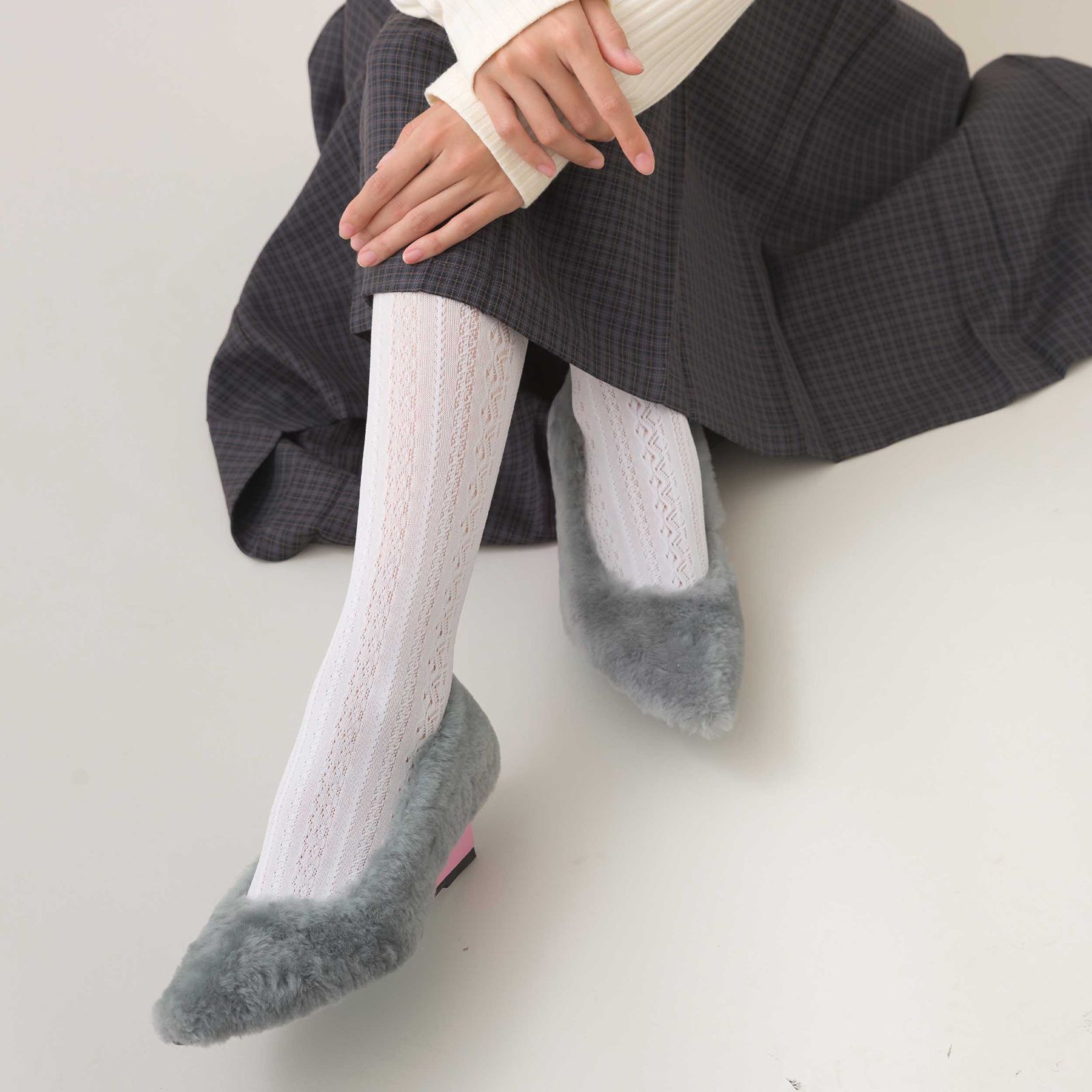 新品・未使用】MANA（マナ）541165 Cozコラボ ムートン・パンプス