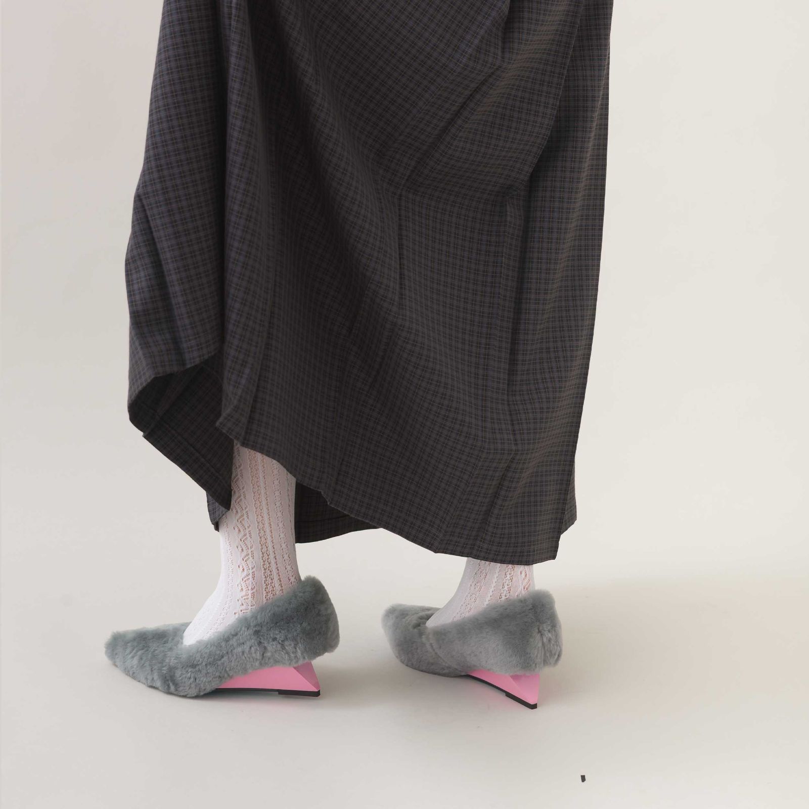 MANA ムートン・パンプス 40 新品・未使用】MANA（マナ）541165 Cozコラボ ムートン・パンプス
