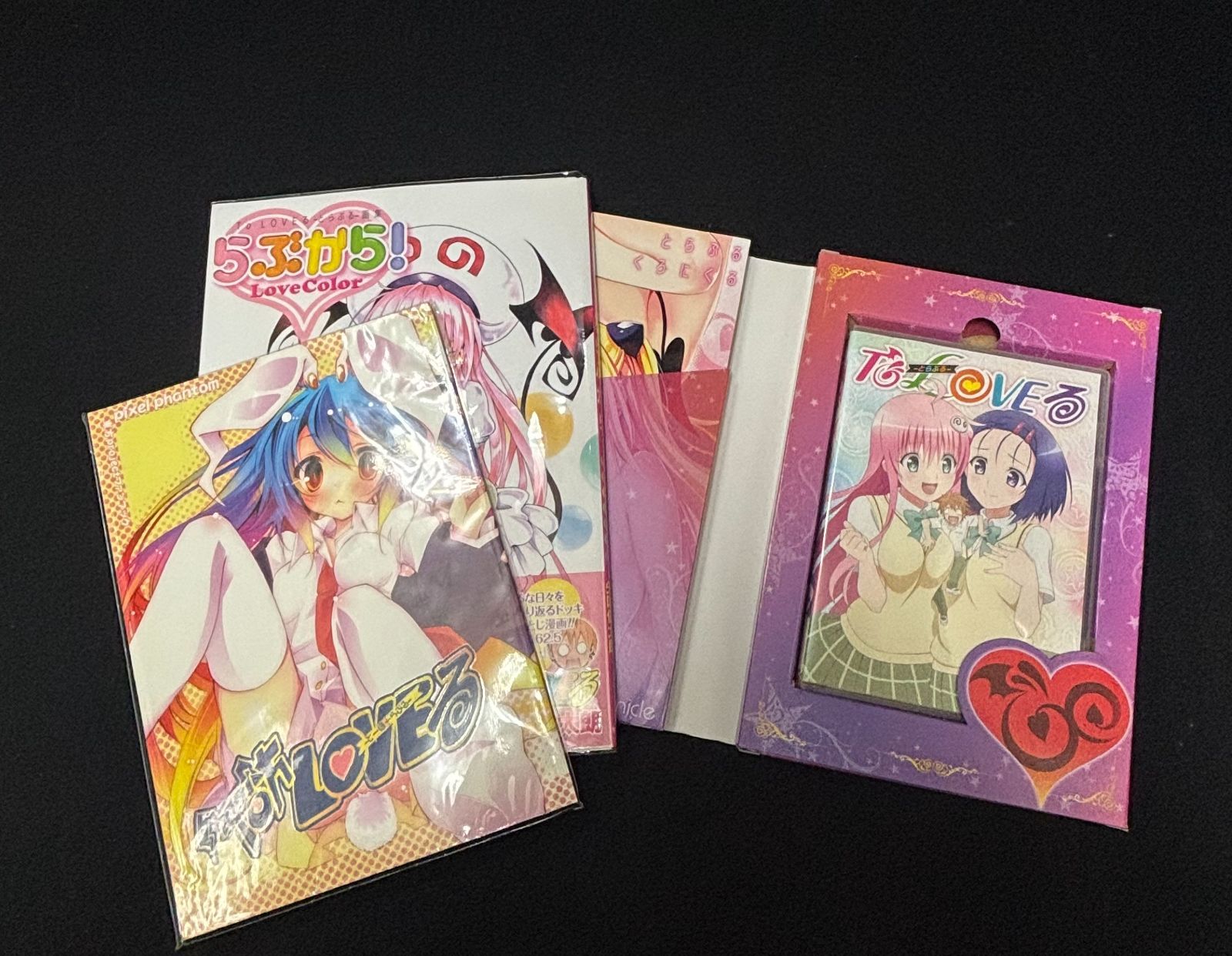 とらぶるくろにくるアニメDVD同梱版＆とらぶるキャラクターズファイル他　セット