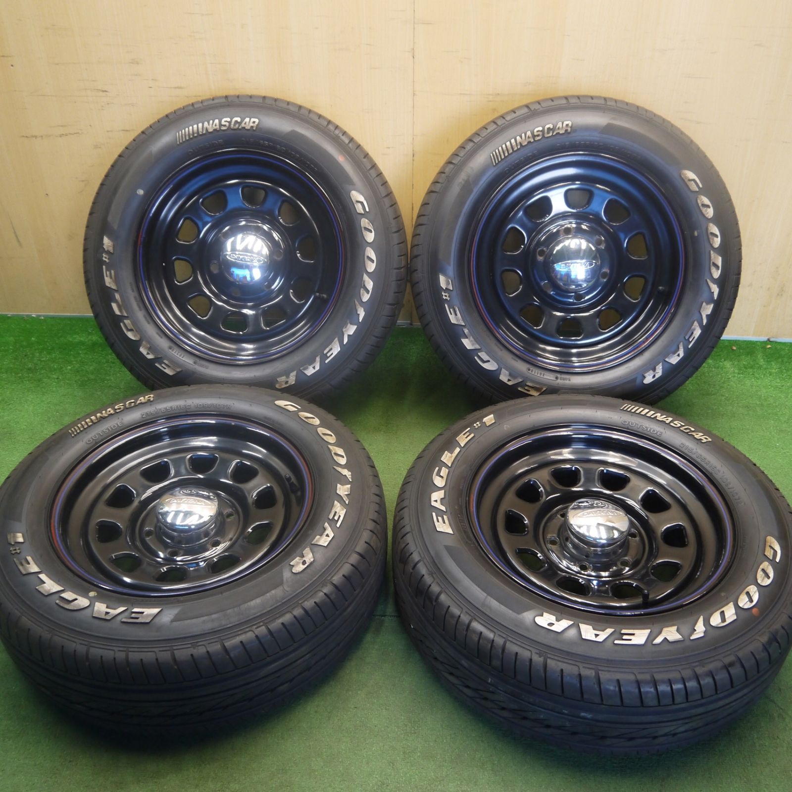 バリ溝！キレイ！9.5分◎215/65R16 109/107R グッドイヤー イーグル #1